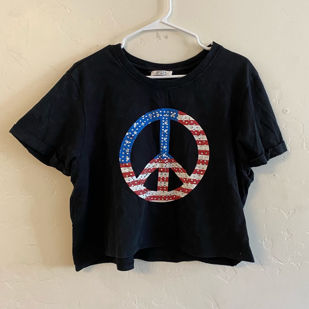 Messy Bun Just Chillin’ Black Graphic Crop Top Extra Large